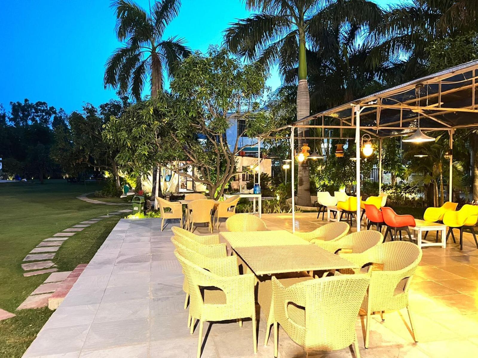 Green Leaf Cafe And Home Stay Greater Noida Exterior photo